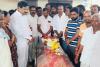 పార్థివ దేహానికి నివాళులర్పించిన -మాజీ తొలి ఉప ముఖ్యమంత్రి రాజయ్య