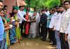 స్మార్ట్ రేషన్ కార్డులు పంపిణి చేసిన సొసైటీ చైర్మన్ : ఎర్రబెల్లి రఘుపతి రావు 