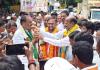 బర్త్ డే వేడుకలతో భారీగా ట్రాఫిక్ జామ్