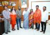 ఎవరెస్ట్ బేస్ క్యాంప్ యాత్రకు వెళ్తున్న ఆదివాసీ బిడ్డలకు అభినందనలు తెలిపిన మంత్రి సీతక్క..
