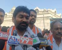 కాణిపాక వేదికగా రాజకీయ వ్యూహం -- నెల్లూరు మేయర్ పదవి అధికార పార్టీకే  కోటంరెడ్డి గిరిధర్ రెడ్డి