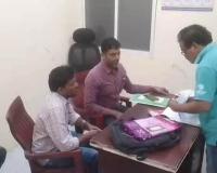 లంచం తీసుకుంటూ ఏసీబీకి చిక్కిన పీహెచ్‌సీ సీనియర్ అసిస్టెంట్