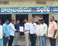 చెరువు శిఖం భూములను సంరక్షించాలి : కాంగ్రెస్ గ్రామపార్టీ అధ్యక్షుడు బత్తిని మహేష్