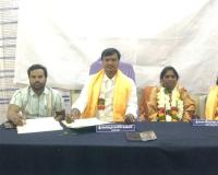 గ్రామ ప్రజలకు అందుబాటులో ఉంటాను : సర్పంచ్ వినోద్ కుమార్