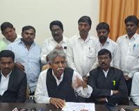   విధి నిర్వహణలో స్వతంత్రుడిగా లేని ఎస్పీ.. జిల్లా ఎస్పి నరసింహ ను వెంటనే బదిలీ చేయాలి..