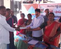 ఎమ్మెల్యే చేతుల మీదుగా కళ్యాణ లక్ష్మి చెక్కుల పంపిణీ 