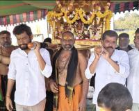 భక్తి శ్రద్ధతో అయ్యప్ప శోభ యాత్ర బోథ్ ఎమ్మెల్యే అనిల్ జాదవ్