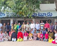 స్వేచ్ఛాయుత విద్యకు తొలిమెట్టే ప్రభుత్వ పాఠశాలలు - విద్యావేత్త మాటూరి పుష్ప, విస్డం ఫౌండేషన్ వ్యవస్థాపకులు గురు వినయ్ జి  