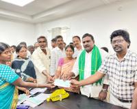   కళ్యాణ లక్ష్మి  చెక్కుల పంపిణి 