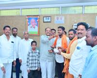 సి ఐ ఎస్ ఎఫ్. లో ప్రభుత్వ ఉద్యోగం సాధించిన విద్యార్థిని సన్మానించిన  : ఎమ్మెల్యే బండ్ల కృష్ణమోహన్ రెడ్డి  