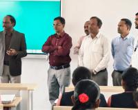 శాతవాహన విశ్వవిద్యాలయం రిజిస్ట్రార్ ప్రొఫెసర్ సతీష్ కుమార్ కళాశాల సందర్శన