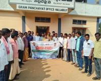 నల్లబెల్లిలో ప్రజాబాట ... విద్యుత్ ప్రమాదాలపై అవగాహన కల్పించిన ఏఈ తరుణ్