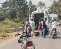 రెండు ద్విచక్ర వాహనాలు ఎదురెదురు ఢీ 