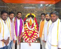 ఎల్లమ్మ తల్లి కళ్యాణ మహోత్సవంలో పాల్గొన్న బీఆర్ఎస్ నాయకుడు శంభీపూర్ క్రిష్ణ