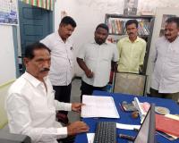 గ్రంథాలయాన్ని సందర్శించిన చైర్మన్ అంతిరెడ్డి...