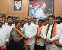 అభివ్రుద్ధి మా విధానం.... హిందుత్వం మా నినాదం.