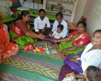 పొట్ల పహాడ్ అంగన్వాడీ కేంద్రం లో  సామూహిక అక్షర అబ్యాసం 