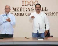 ప్రతి ఒక్కరూ ఓటు హక్కును సద్వినియోగం చేసుకోవాలి :  జిల్లా అదనపు కలెక్టర్ లక్ష్మీనారాయణ