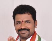 అయిజ పట్టణ అధ్యక్షుడు మధు కుమార్ కాంగ్రెస్ పార్టీకి రాజీనామా