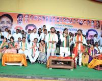 సమిష్టిగా పని చేసి ఐదు మున్సిపాలిటీలలో కాంగ్రెస్ జెండా ఎగురేయండి...  కార్మిక శాఖ మంత్రి వివేక్ వెంకట స్వామి