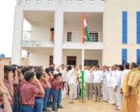 ఎమ్మెల్యే కార్యాలయంలో 77వ గణతంత్ర దినోత్సవం వేడుకలు  ఎమ్మెల్యే విజయుడు