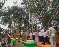 బంగారుపాలెం మండల కేంద్రంలో తాసిల్దార్ కార్యాలయంలో 77వ గణతంత్ర వేడుకలు ఘనంగా నిర్వహించారు