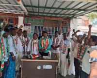 కాంగ్రెస్ పార్టీ లో భారీగా చేరికలు..కండువా కప్పి పార్టీలోకి స్వాగతం పలికిన...   ఏఐసిసి కార్యదర్శి డాక్టర్ సంపత్ కుమార్ 