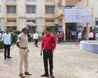 మున్సిపల్ ఎన్నికల నామినేషన్ కేంద్రాన్ని పరిశీలించిన ఎస్పీ రాజేష్ చంద్ర