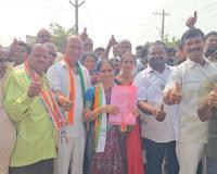 కోరుట్ల 23 వ వార్డు కాంగ్రెస్ అభ్యర్థిగా  పుప్పాల ఉమాదేవి ప్రభాకర్ నామినేషన్ దాఖలు... 