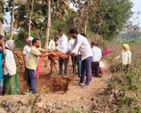 ఉపాధి హామీ పనుల పరిశీలన