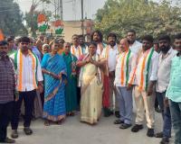 11 వ వార్డ్ కాంగ్రెస్ పార్టీ కౌన్సిలర్ అభ్యర్థి ఉప్పరి సునీతకు ఓటువేసి గెలిపించండి