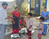 మధ్యాహ్న భోజనం తనిఖీ