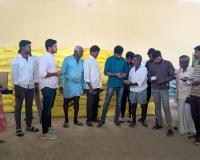 క్షేత్రస్థాయిలో యూరియా బస్తాల నిల్వలను పరిశీలించిన ఏవో వెంకటేష్...