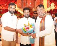 బి.ఆర్.ఎస్ హయాంలో ఇండ్లు ప్రారంభించిన వారికి ప్రభుత్వం అండగా ఉంటుంది.