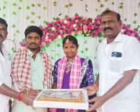 పేదింటి ఆడపిల్ల పెళ్లికి     మేఘాన్న పెళ్లి కానుక