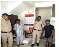 ఫుట్‌పాత్‌పై నిరాశ్రయ వృద్ధుడికి అండగా న్యాయ సేవాధికారులు