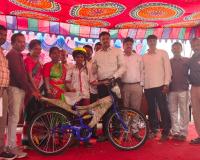 చండూర్ జెడ్ పి హెచ్ ఎస్ లో 171 సైకిళ్ల పంపిణీ. 