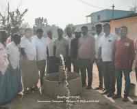 బోర్ మోటార్ తో తాగునీటి సమస్యను పరిష్కరించిన రామవరం సర్పంచ్