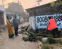 టేకులబస్తిలో కాలువలు శుభ్రం చేయించిన కౌన్సిలర్ చింతల వసంత