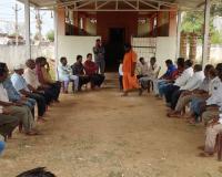 అభయ ఆంజనేయ స్వామి గుడి పునర్నిర్మాణానికి కౌన్సిలర్ విరాళం