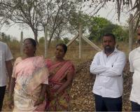 ప్రభుత్వ భూమి కబ్జా అరాచకాల కు అడ్డు లేద.... నిద్రపోతున్న అధికార యంత్రం  ప్రశ్నిస్తే భయానికి గురిచేస్తారా