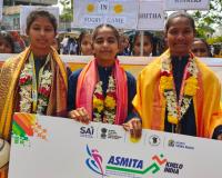 జాతీయస్థాయిలో ప్రతిభ కనబరిచిన మైనార్టీ స్కూల్ విద్యార్థులు 