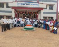 శిక్షణ పూర్తి చేసిన వార్డు సభ్యులకు ధృవీకరణ పత్రాలు అందజేత 