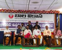 ప్రార్థించే పెదవుల కన్నా సాయం చేసే చేతులు మిన్న”   మదర్ థెరిస్సా సూక్తిని ప్రస్తావించిన  ఎమ్మెల్యే కేఆర్ నాగరాజు 