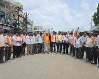 ఉట్నూర్ మండల బీజేపీ కమిటీ ఆధ్వర్యంలో  ధర్నా