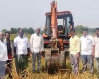 ఎమ్మెల్యే సహకారం తో పిచ్చి చెట్లు తొలగింపు 