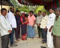 అనారోగ్యం తో మృతి చెందిన వ్యక్తి కుటుంబానికి ఆర్థిక సహాయం