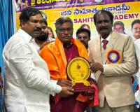 ముత్యాల నర్సింలుకు జాతీయ గౌతమబుద్ధ అవార్డు