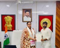 పలు ప్రజా సమస్యలపై వినతిపత్రం