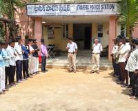 మైనర్ డ్రైవింగ్‌పై ట్రాఫిక్ పోలీసుల ప్రత్యేక డ్రైవ్.